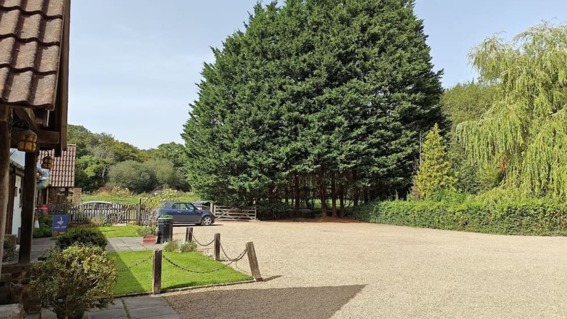 Outdoors and parking area at Little Foxes Hotel.