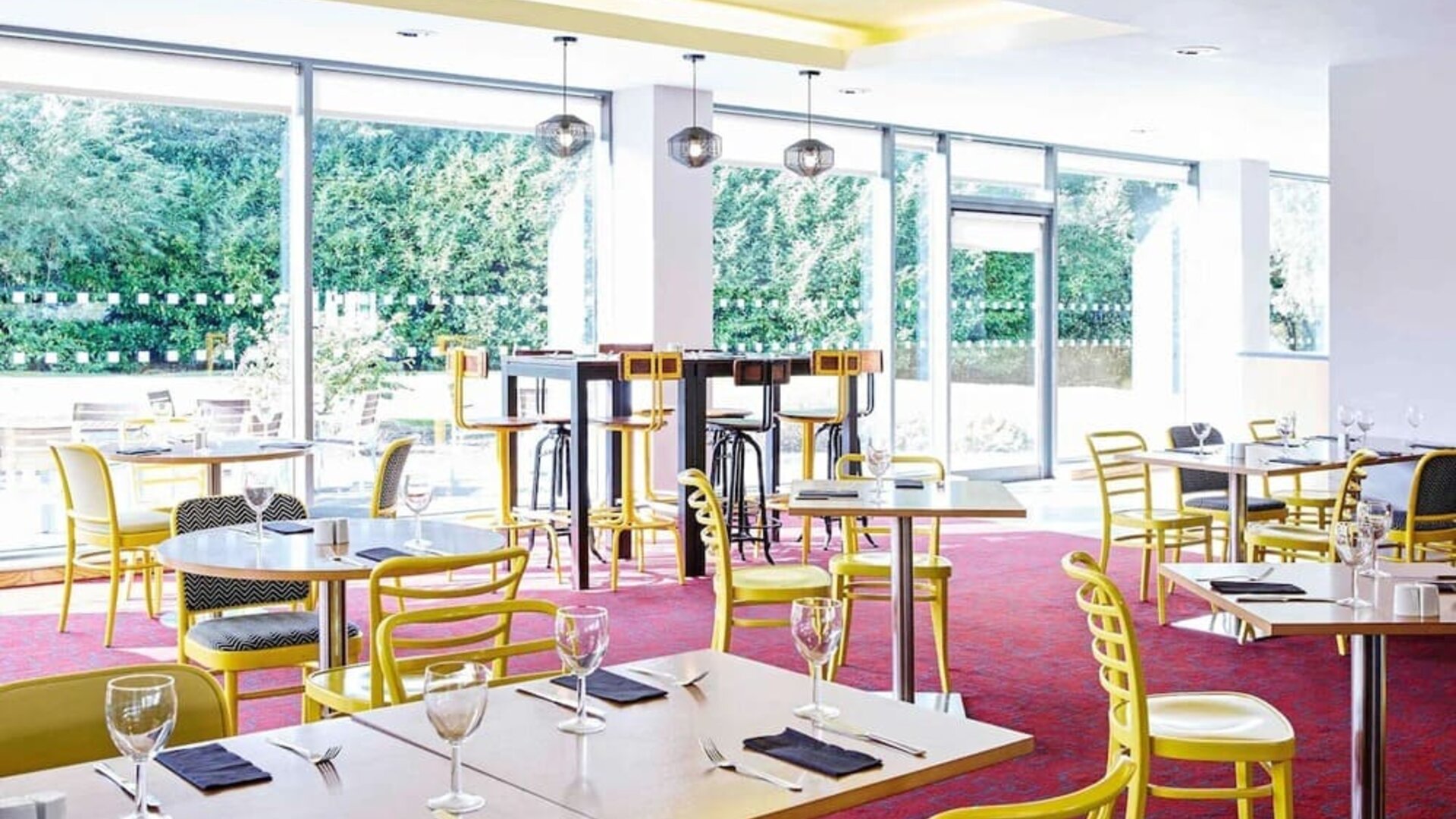 Dining area at Ibis Styles Crewe.