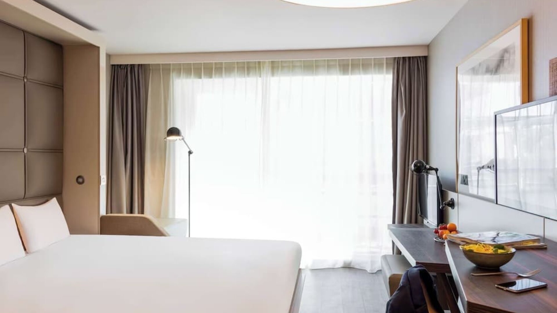 Bright and spacious day use room with work desk at Adagio Aparthotel Edinburgh Royal Mile.
