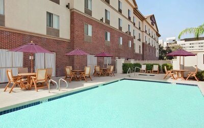 Refreshing outdoor pool at Hampton Inn Phoenix-Midtown-Downtown Area.