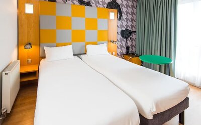 Day use twin room at Ibis Styles Haydock.