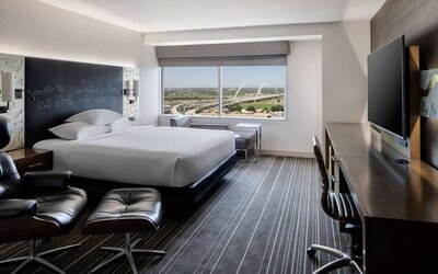 Day use room with work desk at Hyatt Regency Dallas.
