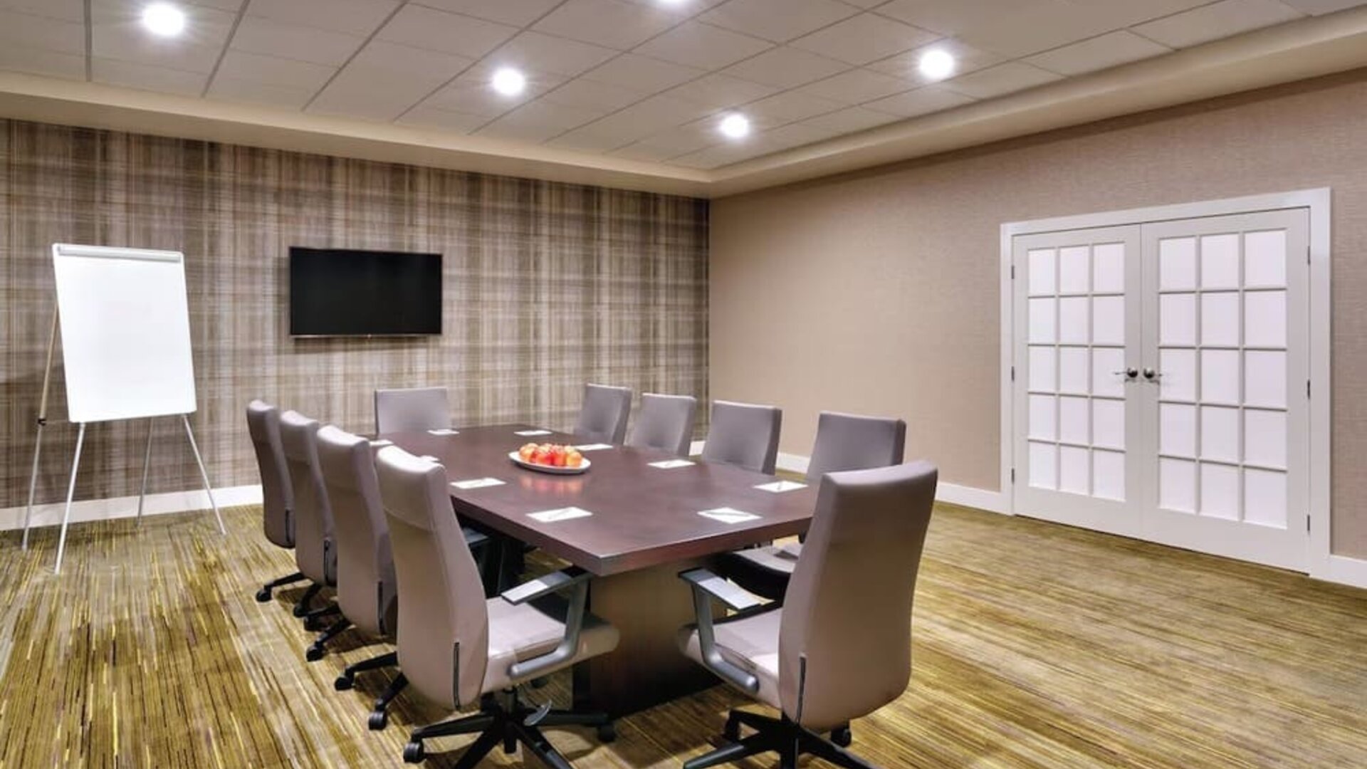 Meeting room at Courtyard By Marriott Charlotte Airport/Billy Graham Parkway.