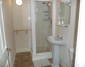 Private guest bathroom at Rothwell House Hotel.