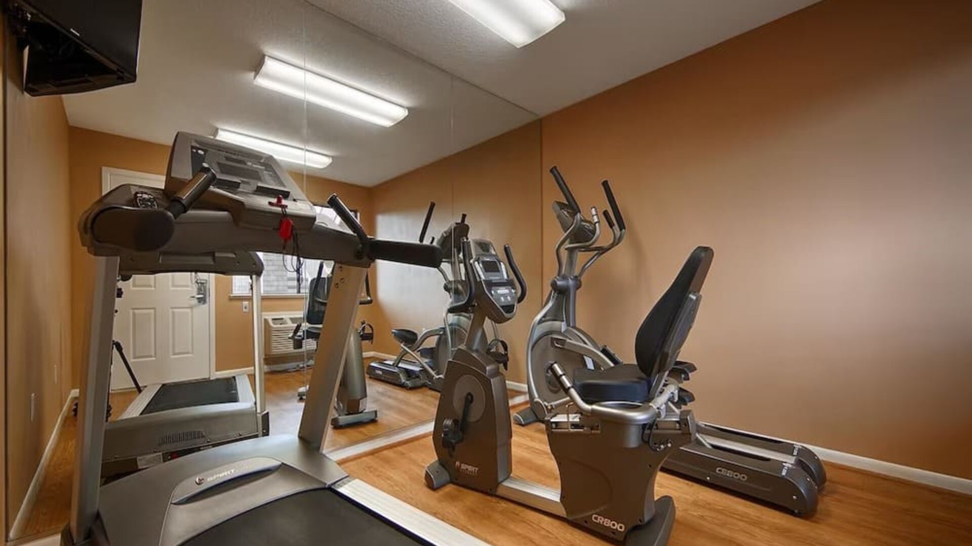 Fitness center at Best Western Pearland Inn.