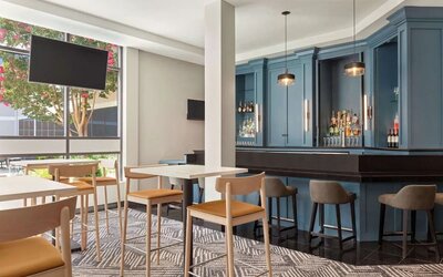 Hotel bar at Radisson Hotel Sunnyvale Silicon Valley.