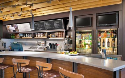 Hotel bar at Courtyard By Marriott Houston NASA/Clear Lake.