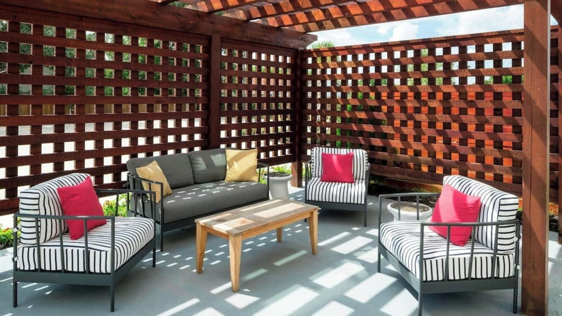 Outdoor furniture perfect for coworking at Fairfield Inn & Suites By Marriott Houston Pasadena.