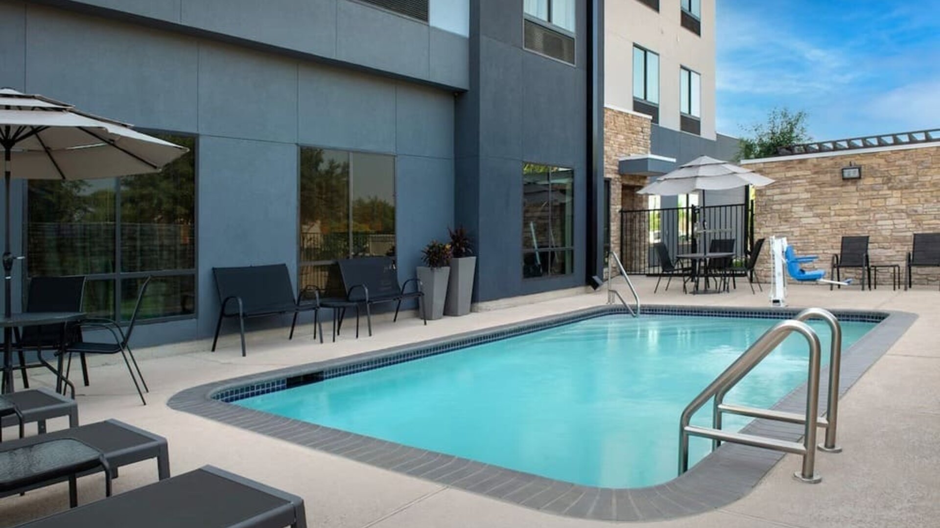 Refreshing outdoor pool at Fairfield Inn & Suites By Marriott Houston Pasadena.