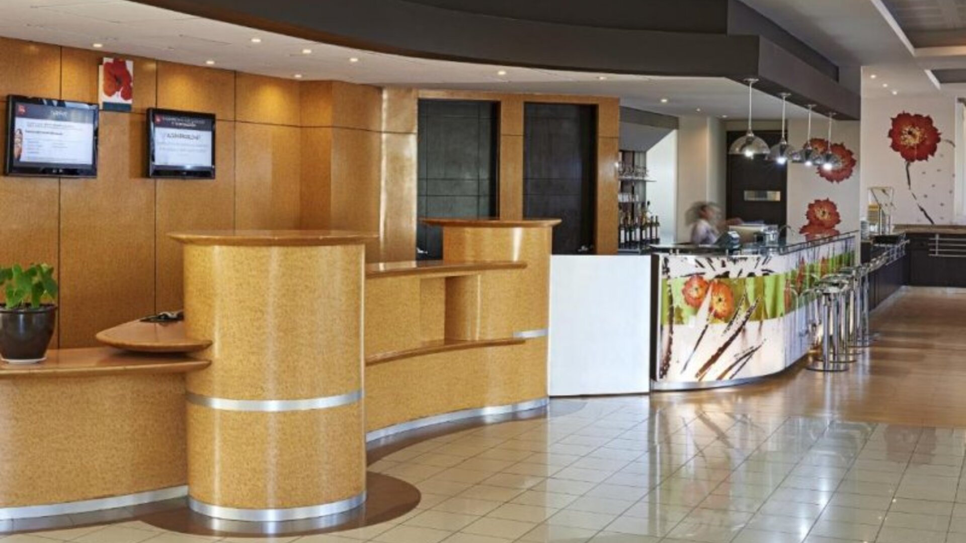 Ibis Monterrey Valle