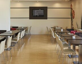 Ibis Monterrey Valle