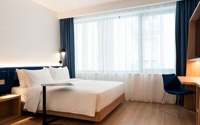 Romantic king room at Hampton By Hilton Budapest City Centre.