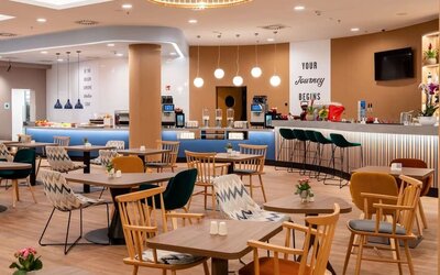 Dining room at Hampton By Hilton Budapest City Centre.