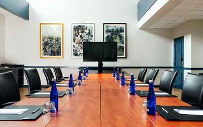 Professional meeting room at Hyatt Regency Boston/Cambridge.