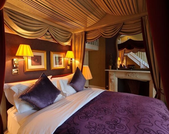 Day use room with fireplace at The Colonnade Hotel.