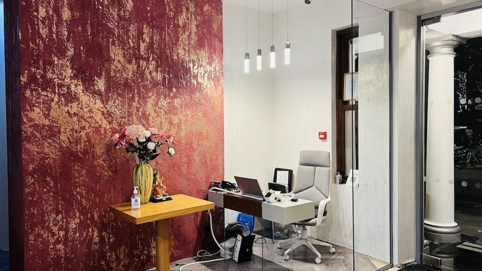 Business center with computer and printer at Cheshire Hotel.