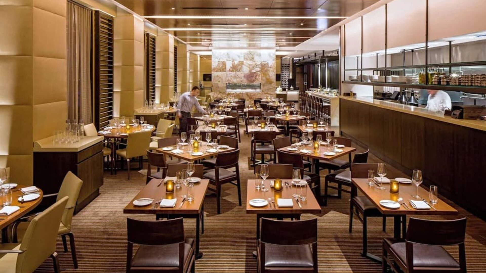 One of the 4 restaurants at Hyatt Regency Chicago.