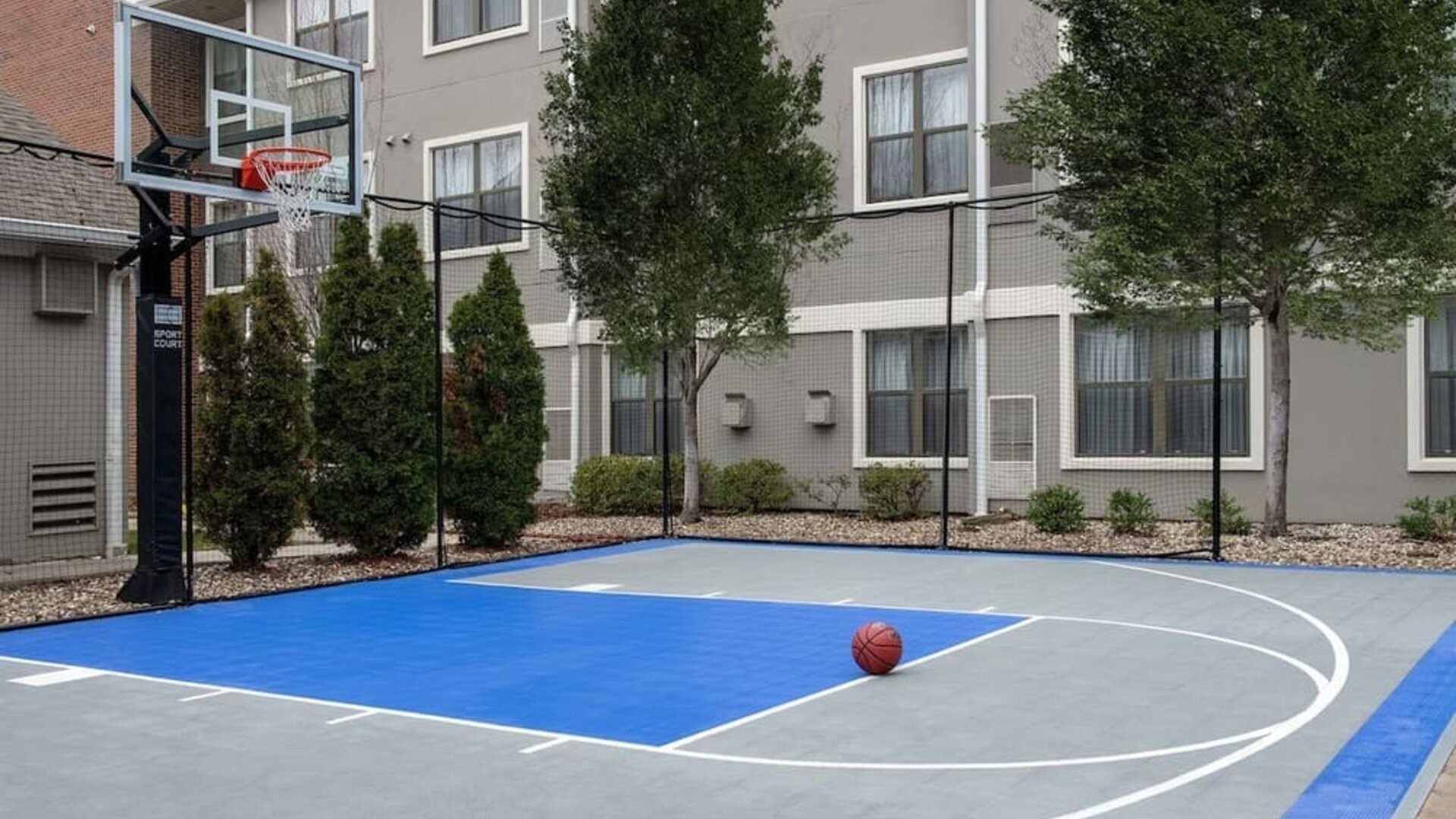 Basketball court available at Residence Inn Kansas City Overland Park.