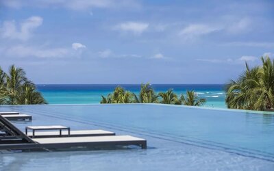 Refreshing infinity pool at Alohilani Resort Waikiki Beach.
