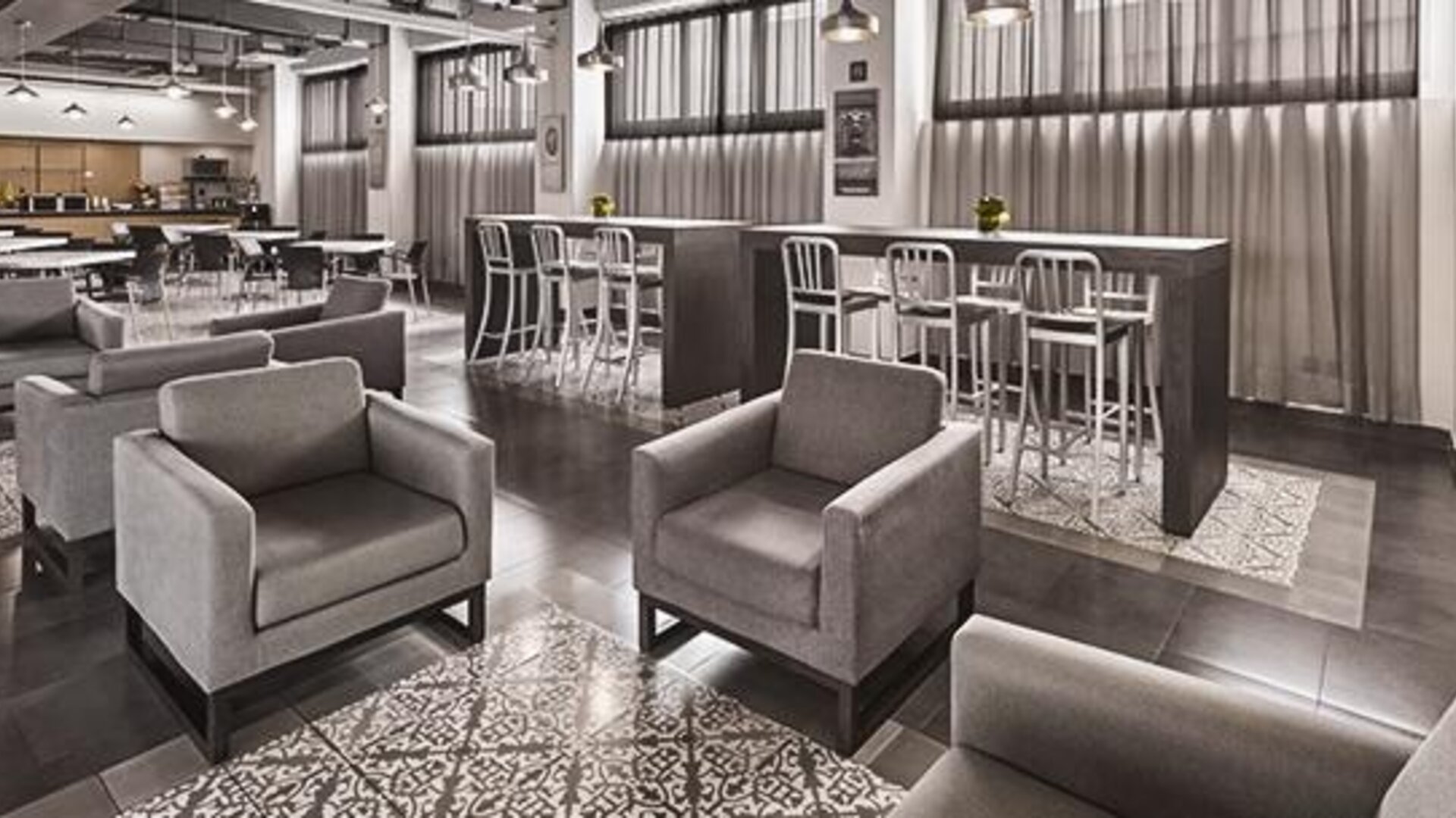 City Express Plus Patio Universidad