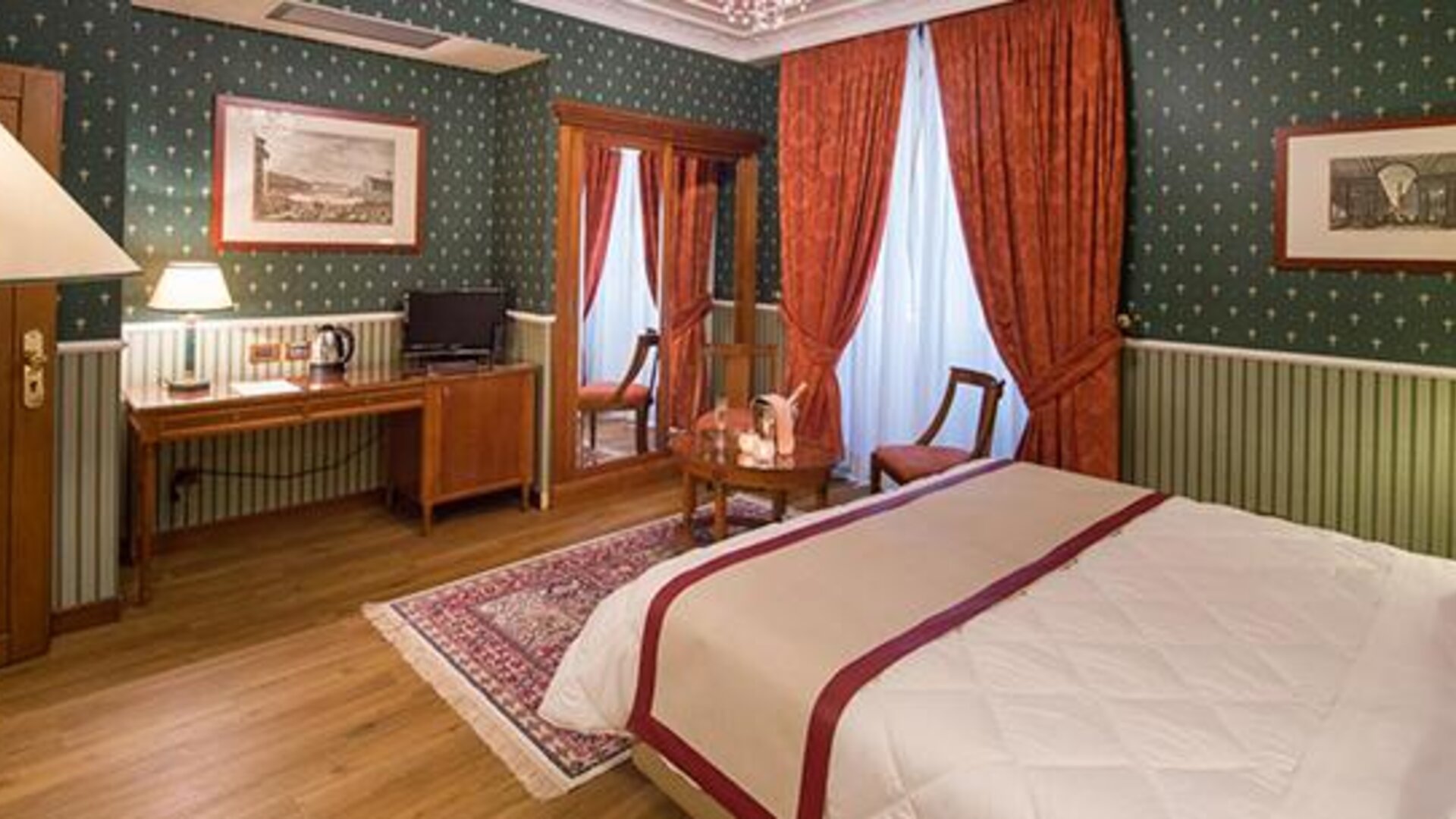 Strozzi Palace Hotel