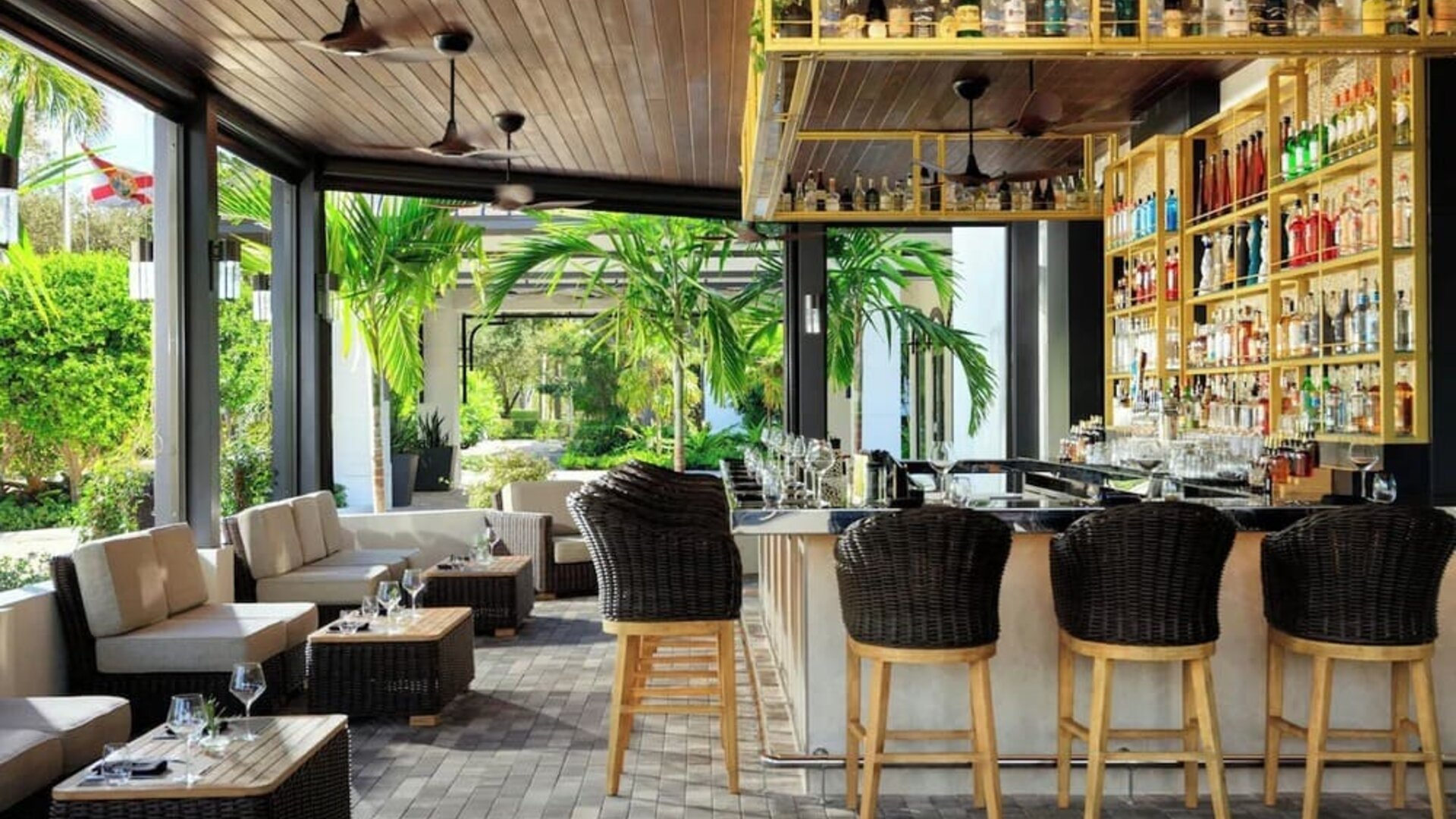 Hotel bar perfect for coworking at Renaissance Boca Raton Hotel.
