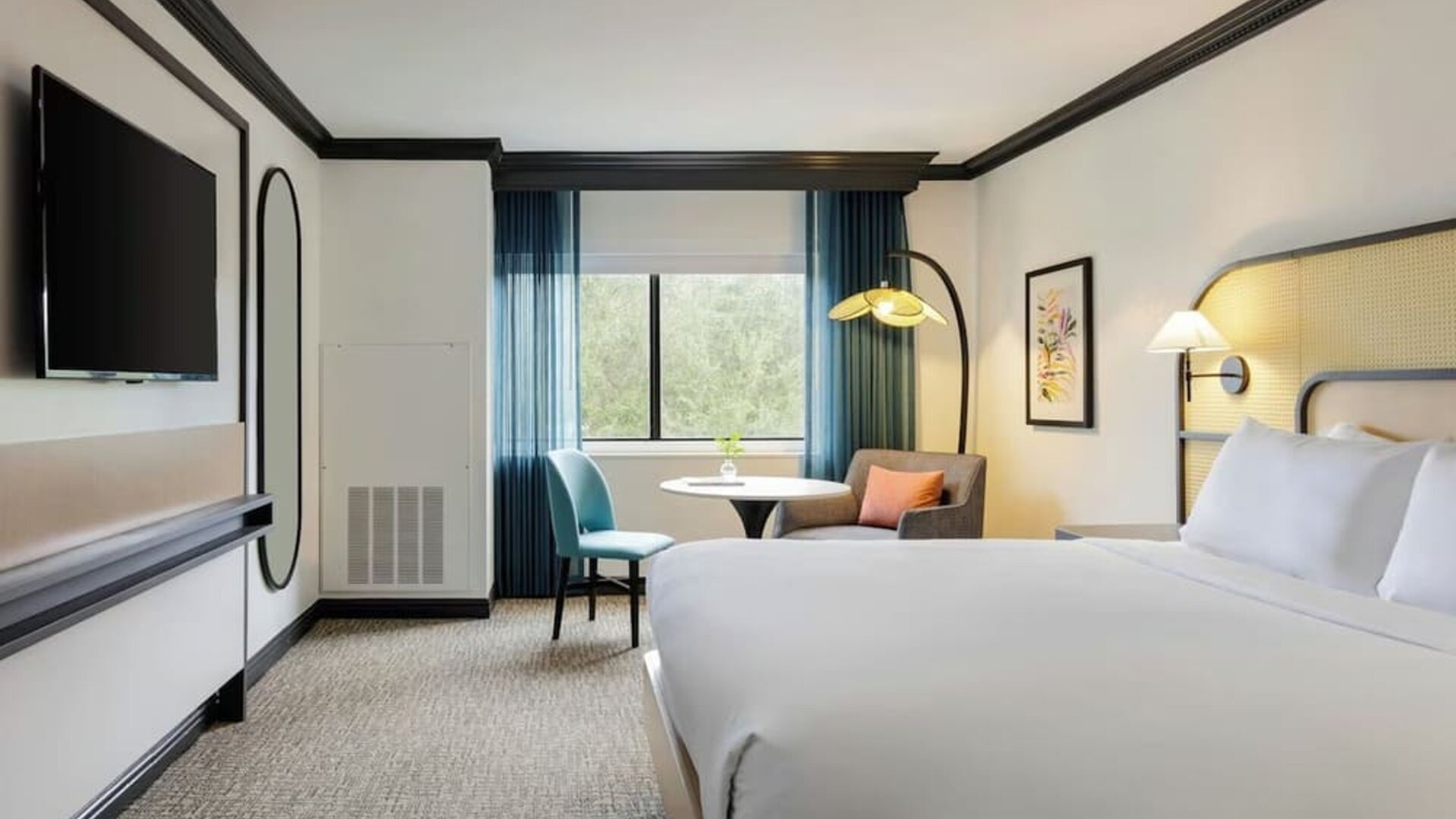 Day use room with natural light at Renaissance Boca Raton Hotel.
