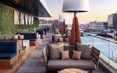 Alfresco dining in rooftop of the The Envoy Hotel, Autograph Collection.