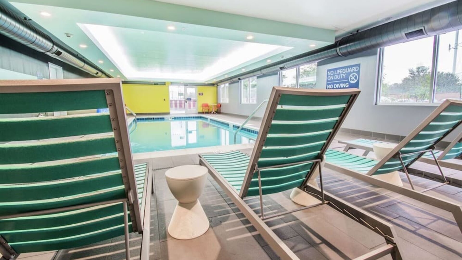 Refreshing indoor pool at Tru By Hilton Bowling Green.