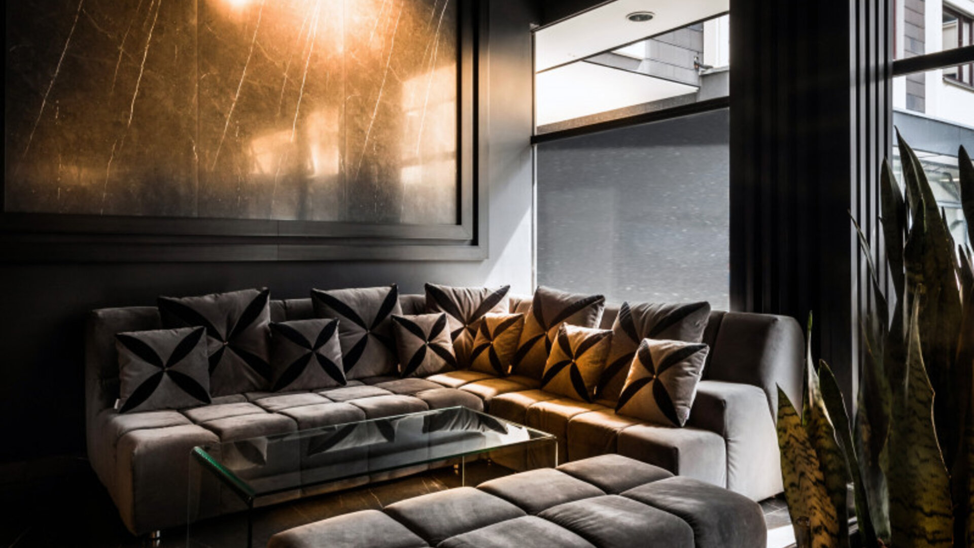 Hotel Belmont Classic