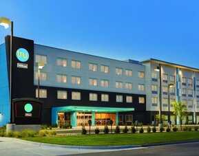 Hotel exterior at Tru By Hilton Wichita Northeast.
