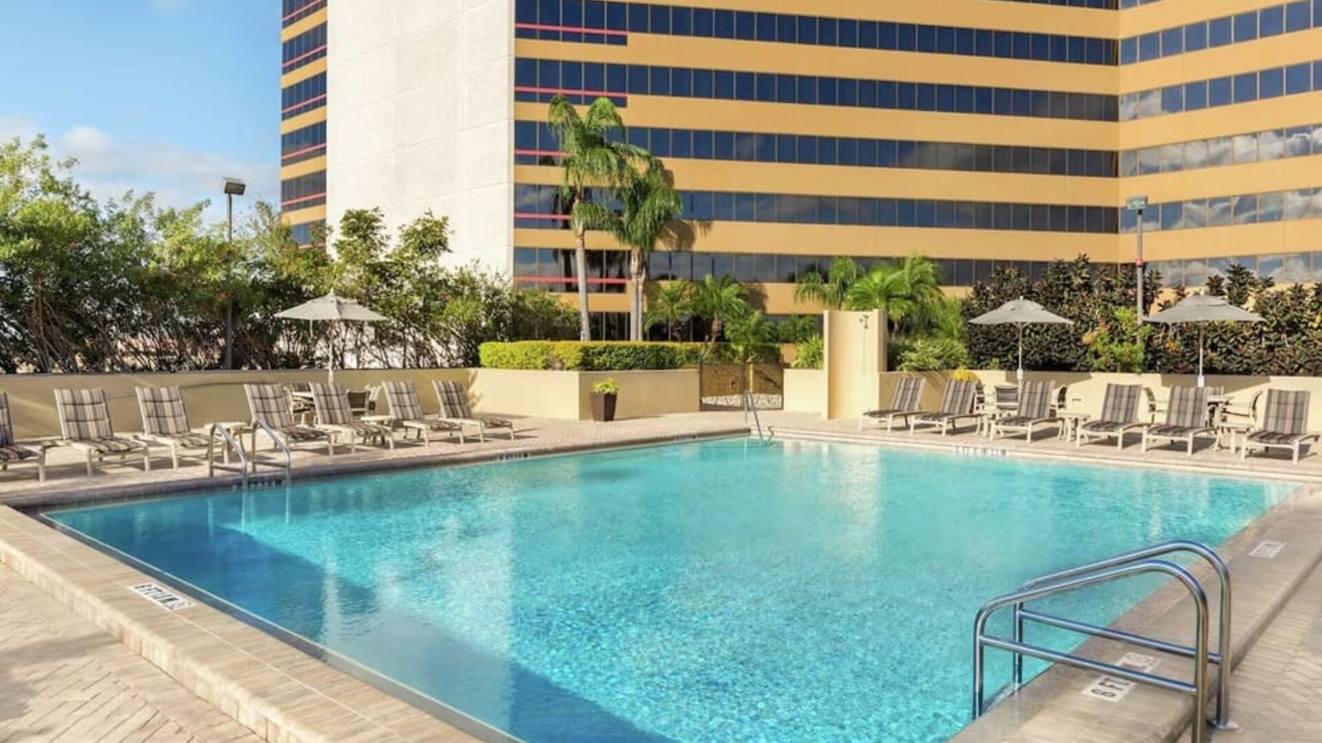 Relaxing outdoor pool at DoubleTree By Hilton Orlando Downtown.

