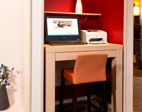 Hotel Leonardo Köln Bonn Airport