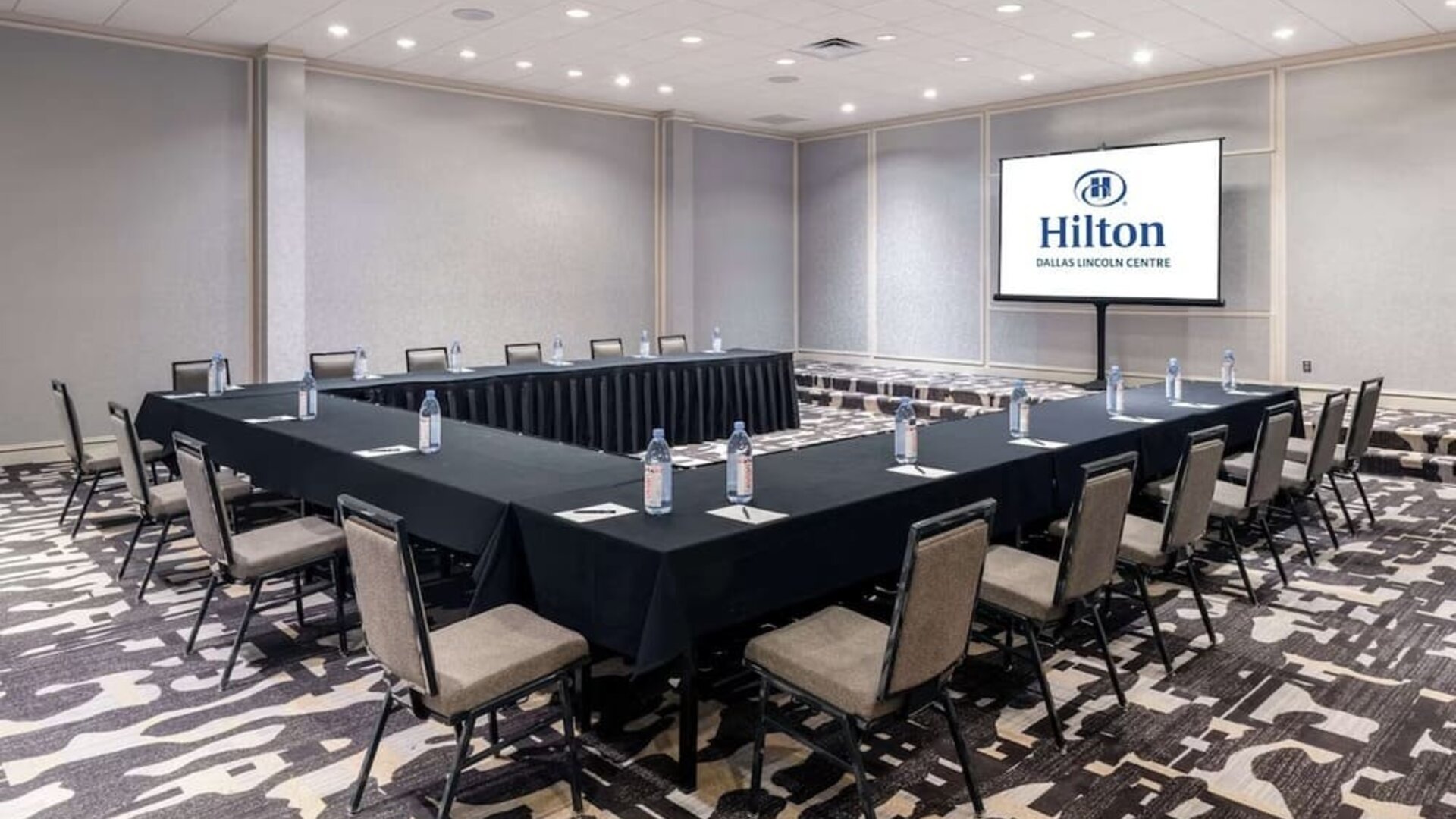 Meeting room at Hilton Dallas Lincoln Centre.