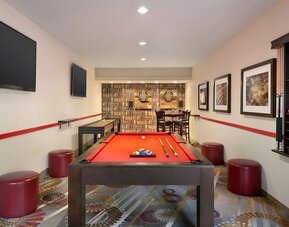 Game room at Swissotel Chicago.