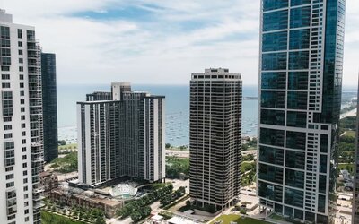 City views at Swissotel Chicago.