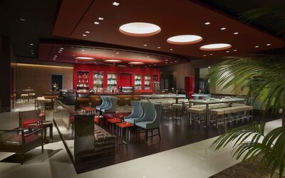 One of the 4 bars at Hilton Anatole.