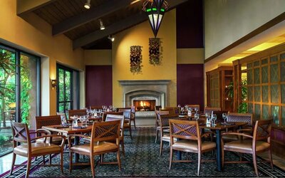 Hotel bar at DoubleTree By Hilton Sonoma Wine Country.