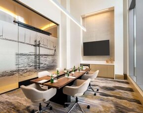 Professional meeting room at Hilton BNA Nashville Airport Terminal.
