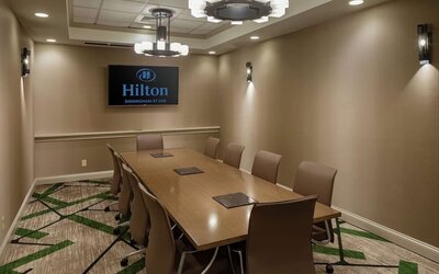 Professional meeting room at Hilton Birmingham At UAB.