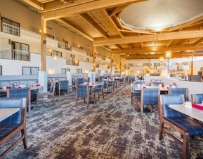 On-site restaurant at EnVision Hotel And Conference Center Mansfield Foxboro.