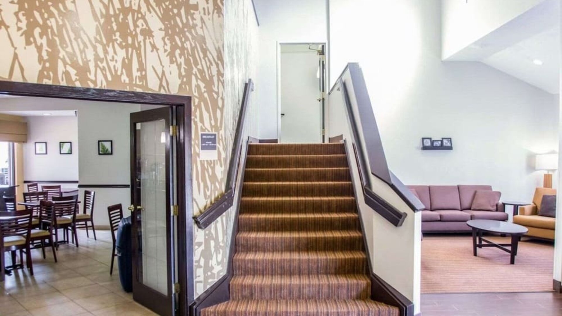 Hotel lobby at Sleep Inn Tinley Park.