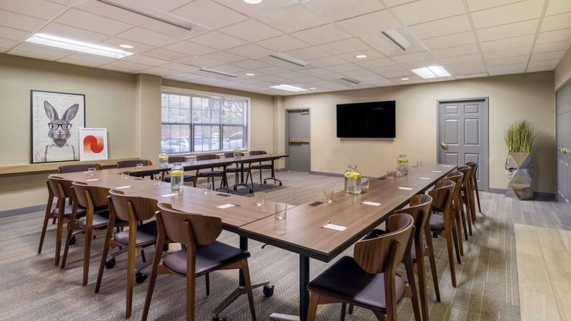 Professional meeting room at Sonesta ES Suites San Antonio Downtown Alamo Plaza.