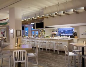 Hotel bar at Hilton Philadelphia At Penn's Landing.