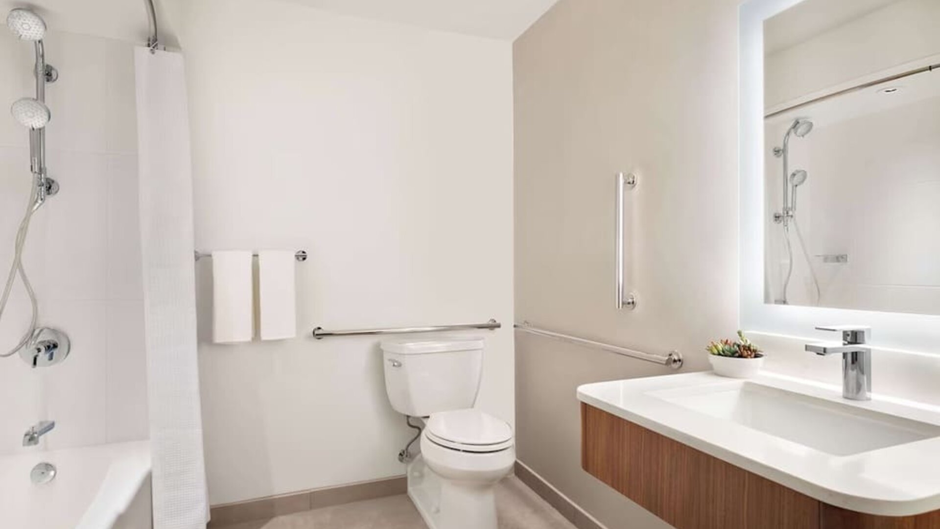 Guest bathroom at Hyatt Regency New Brunswick.
