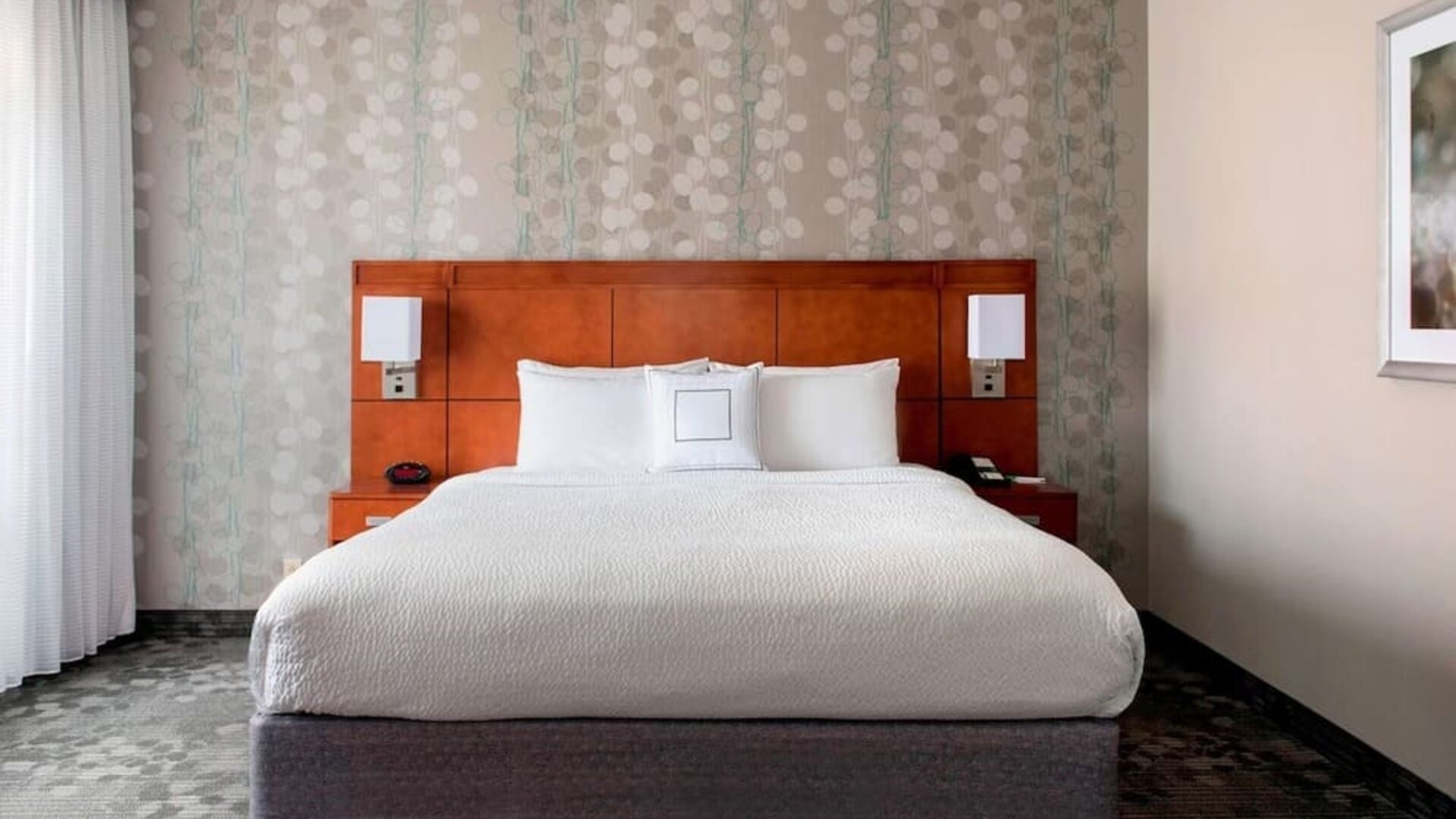 King bed at Sonesta Select Newport Middletown.