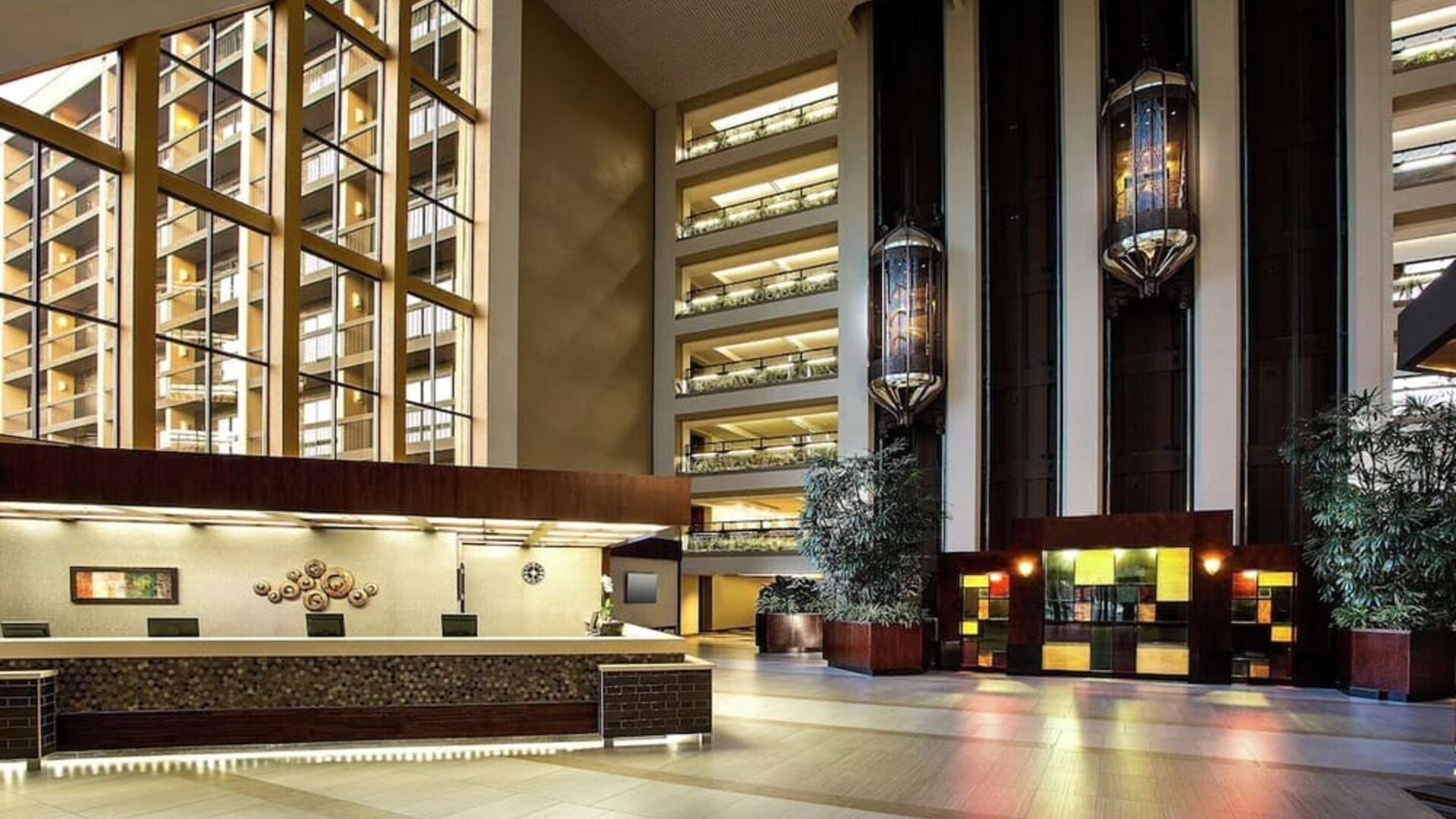 Lobby area at Hilton Bellevue.