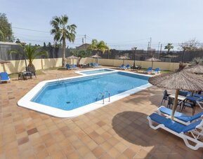 Hospedium Hotel Abril