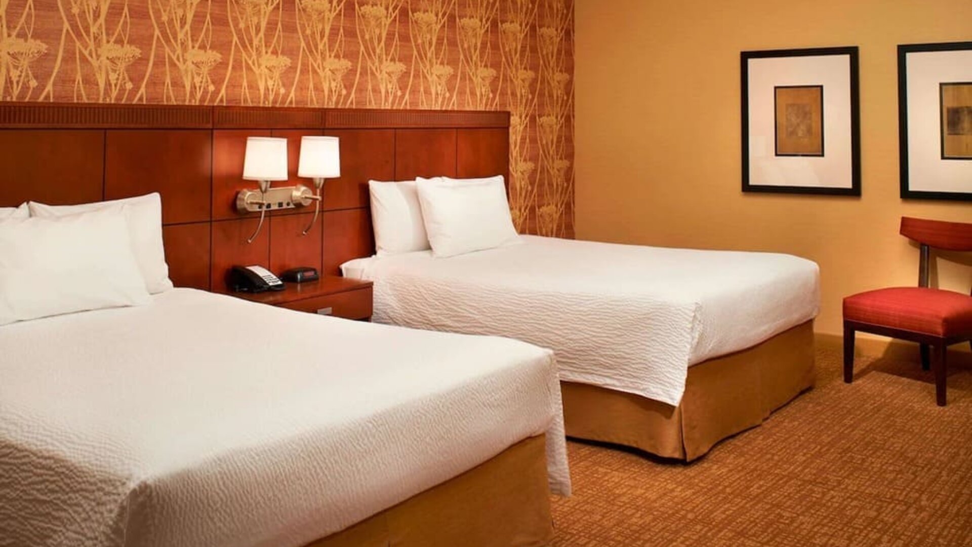 Day use twin room at Sonesta Select Detroit Auburn Hills.