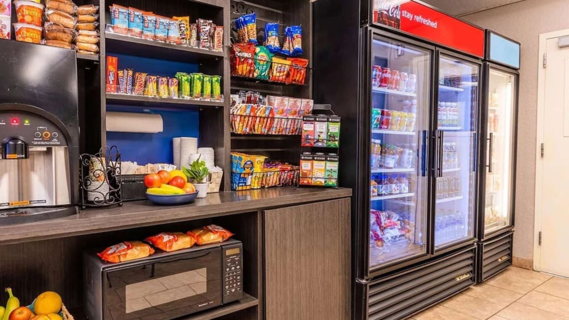 Convenience store at Sonesta Simply Suites Plano Frisco.